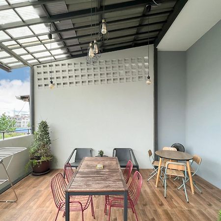 Neveu Premier Residence : Ratchada Bangkok Exteriör bild