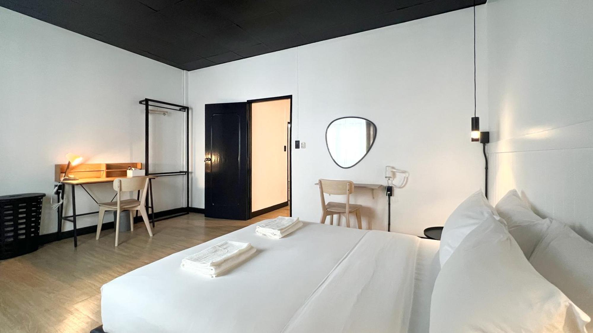 Neveu Premier Residence : Ratchada Bangkok Exteriör bild