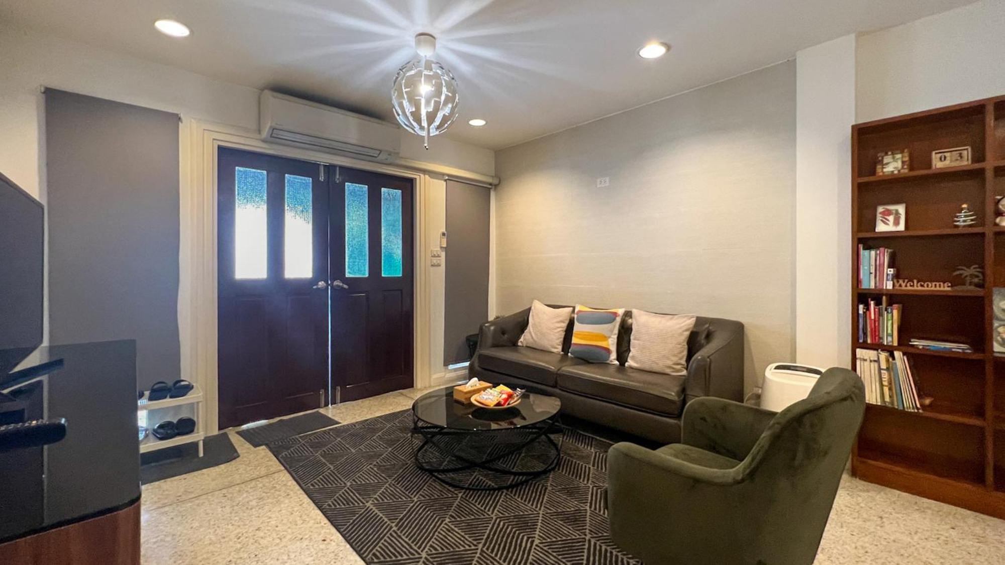 Neveu Premier Residence : Ratchada Bangkok Exteriör bild