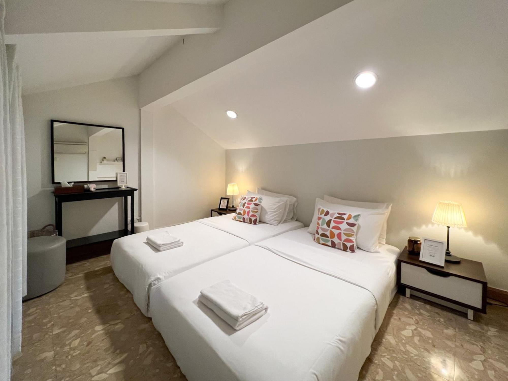 Neveu Premier Residence : Ratchada Bangkok Exteriör bild