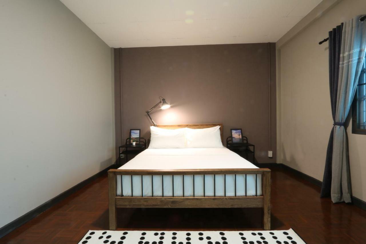 Neveu Premier Residence : Ratchada Bangkok Exteriör bild